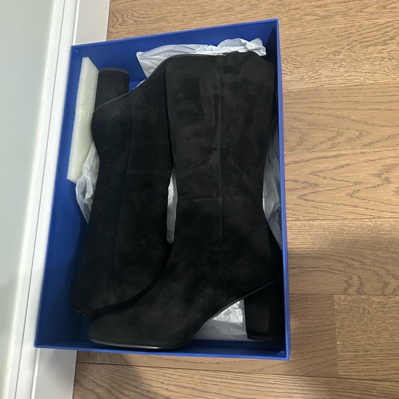 Stuart Weitzman Black Suede Women's Knee-High Boots - Picture 4 of 4